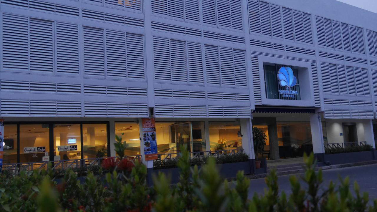 Samudra Hotel กูชิง ภายนอก รูปภาพ