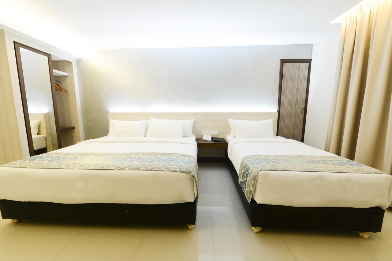 Samudra Hotel กูชิง ภายนอก รูปภาพ