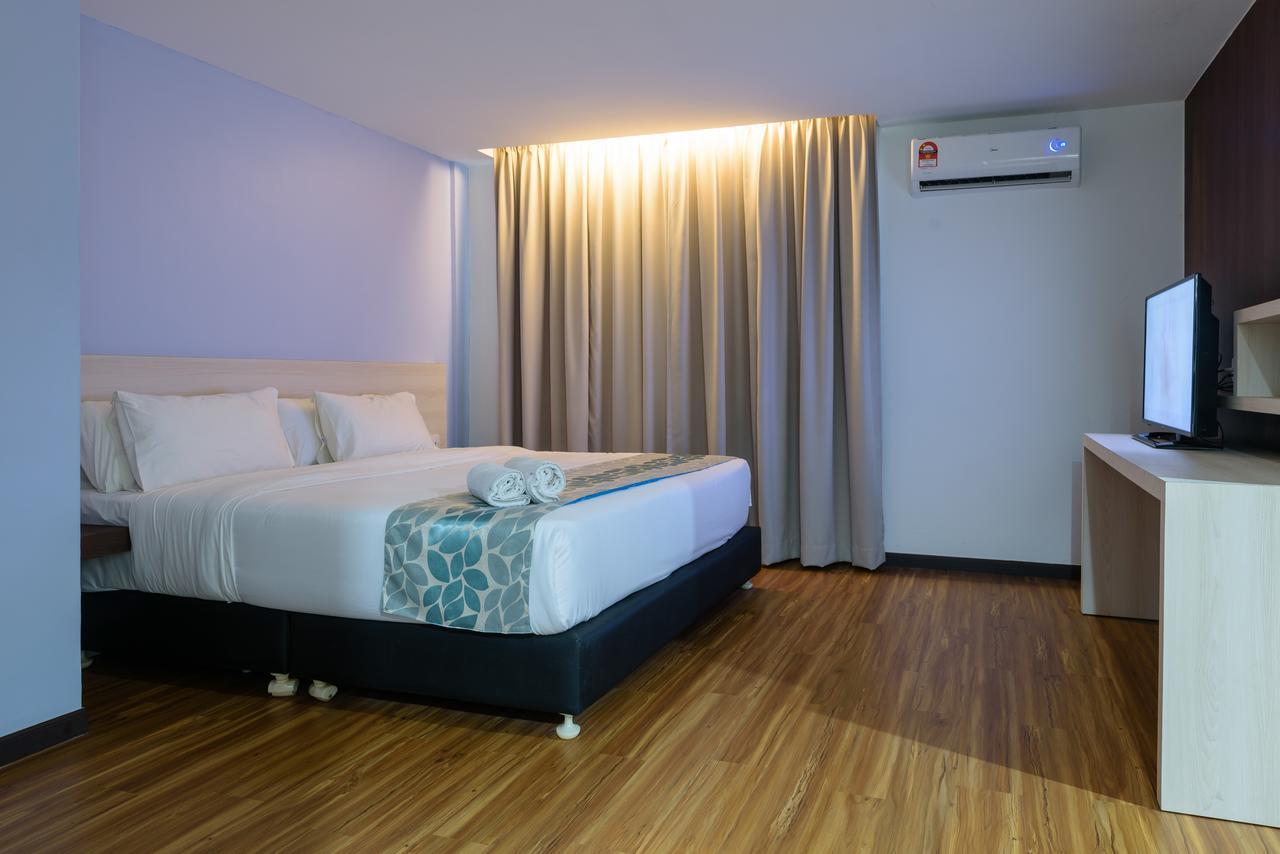 Samudra Hotel กูชิง ภายนอก รูปภาพ