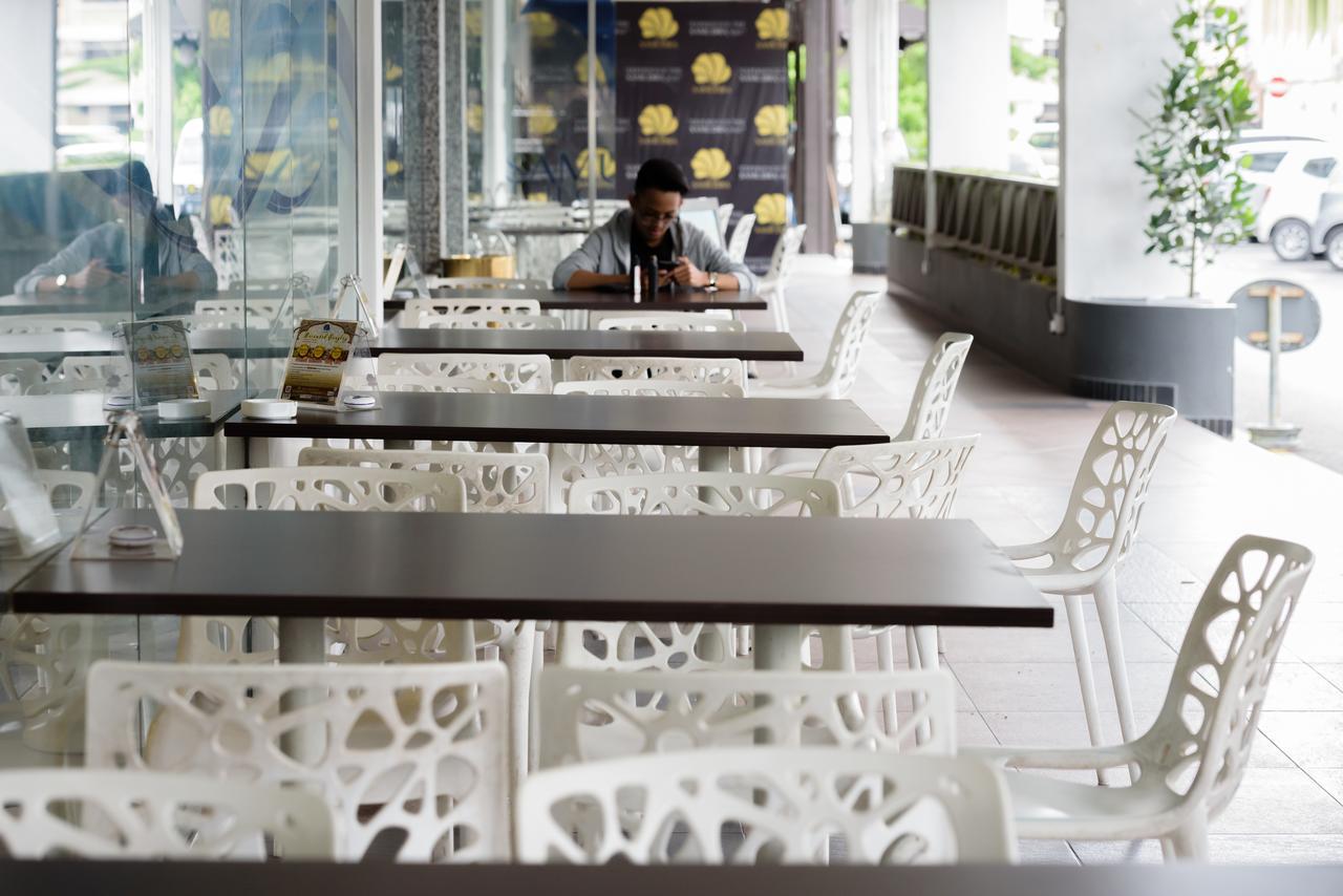 Samudra Hotel กูชิง ภายนอก รูปภาพ